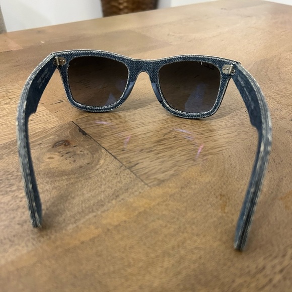 SUPER RARE Ray-Ban Wayfarer Denim Blue Sunglasses - Picture 3 of 9